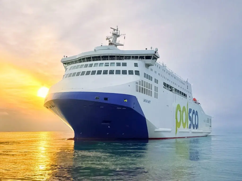 prom Jantar Unity na morzu- rezerwacje cargo POL-AGENT prom Jantar Unity w relacji Świnoujście - Trelleborg – logistyka portowa i rezerwacje promowe POL-AGENT