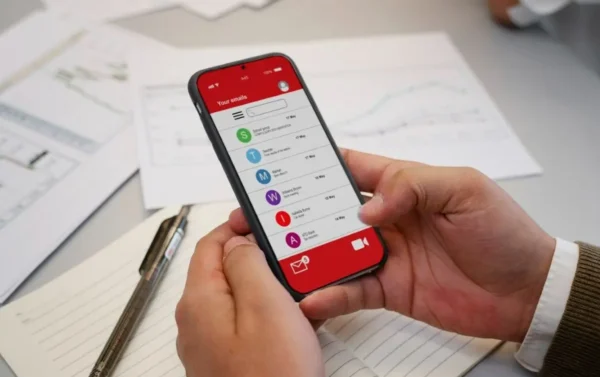 smartfon z aplikacją