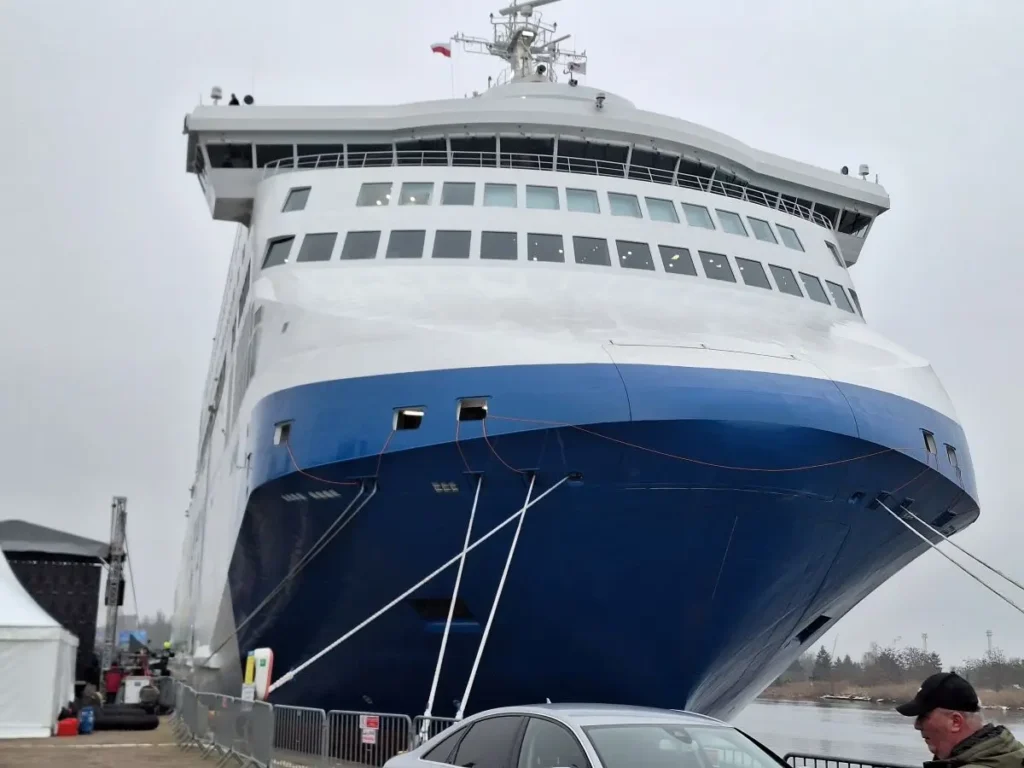 Prom Jantar Unity - przeprawa promowa Świnoujście - Trelleborg POL-AGENT